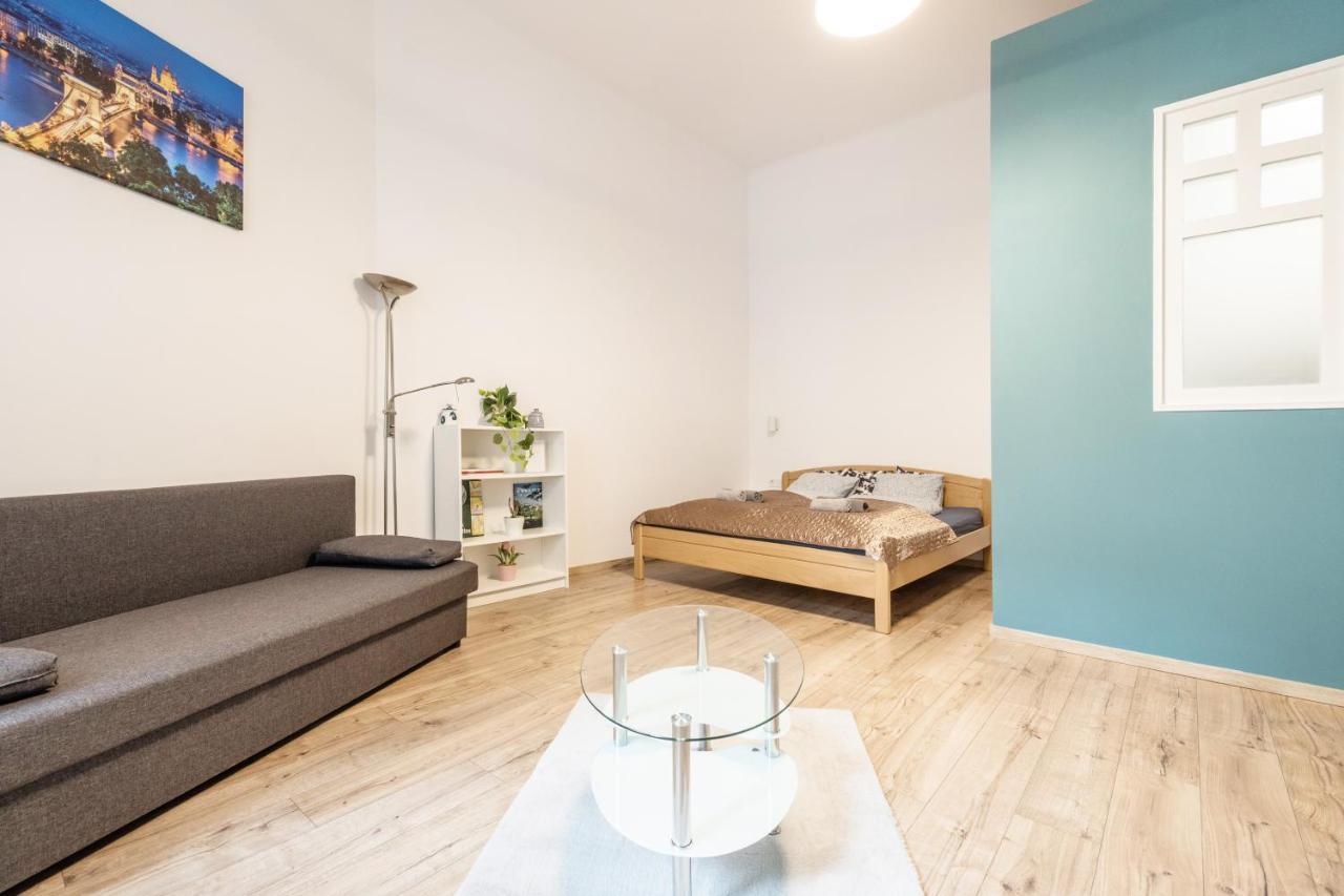 Downtown Tranquility Apartment Budapest Luaran gambar