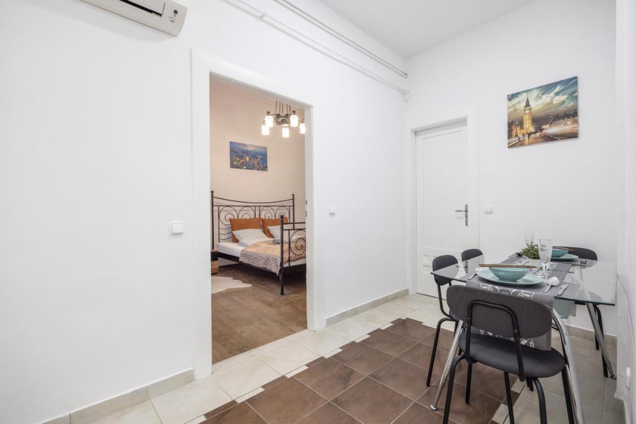 Downtown Tranquility Apartment Budapest Luaran gambar